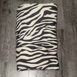 Twin Size Double Sided Zebra/Striped Print Comforter